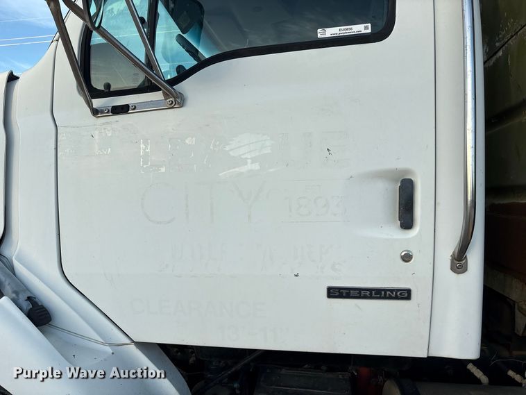 image for item EU0856 2003 Sterling L8500 dump truck