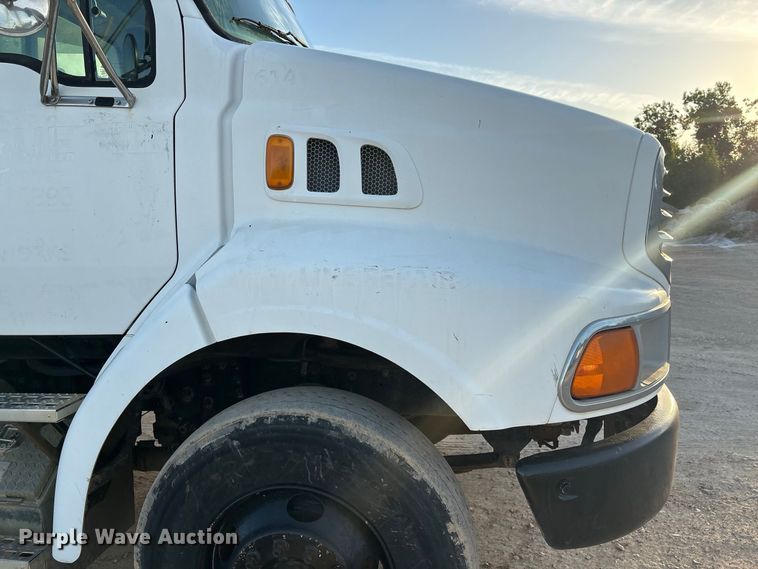 image for item EU0856 2003 Sterling L8500 dump truck