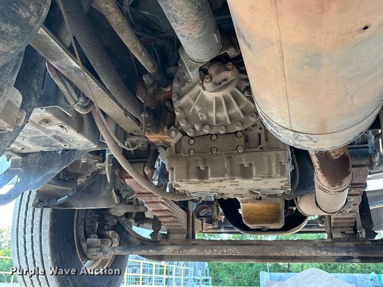 image for item EU0856 2003 Sterling L8500 dump truck
