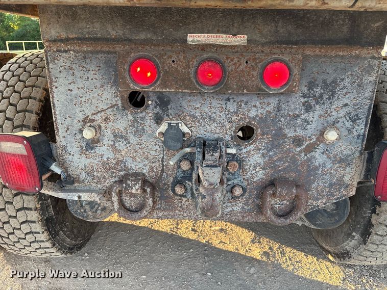 image for item EU0856 2003 Sterling L8500 dump truck