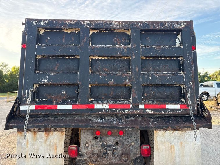 image for item EU0856 2003 Sterling L8500 dump truck
