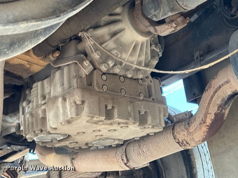 image for item EU0856 2003 Sterling L8500 dump truck