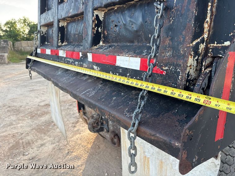 image for item EU0856 2003 Sterling L8500 dump truck