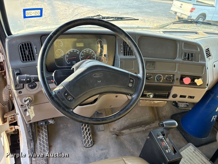 image for item EU0856 2003 Sterling L8500 dump truck