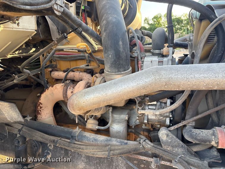 image for item EU0856 2003 Sterling L8500 dump truck