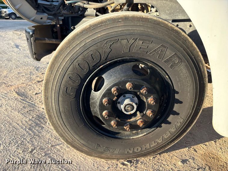 image for item EU0856 2003 Sterling L8500 dump truck