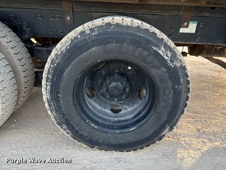 image for item EU0856 2003 Sterling L8500 dump truck
