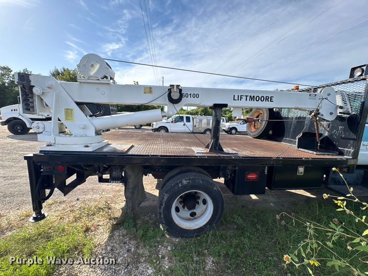image for item EU0857 1999 Chevrolet C7 flatbed truck