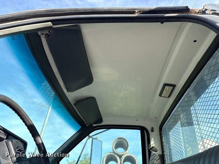 image for item EU0857 1999 Chevrolet C7 flatbed truck