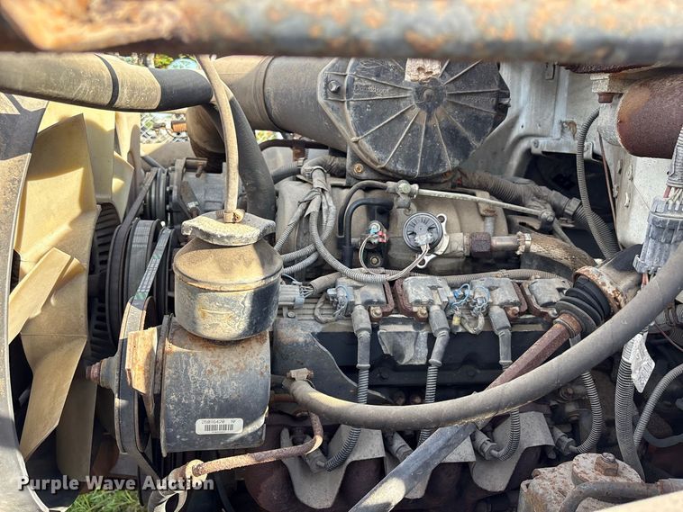 image for item EU0857 1999 Chevrolet C7 flatbed truck
