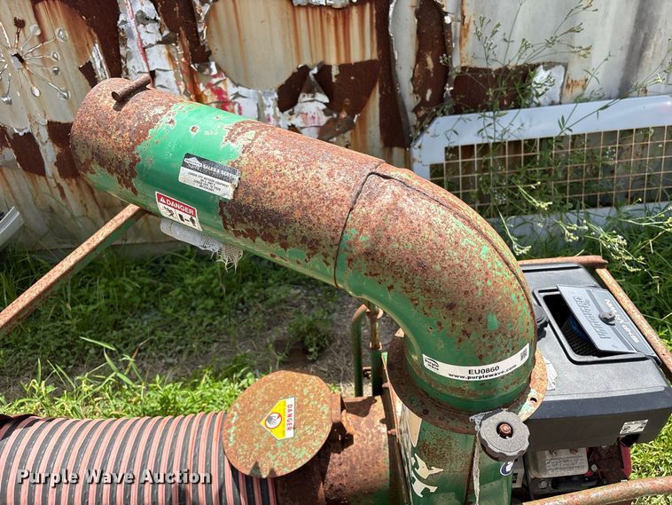 image for item EU0860 Billy Goat HTR 1600 VN debris vacuum