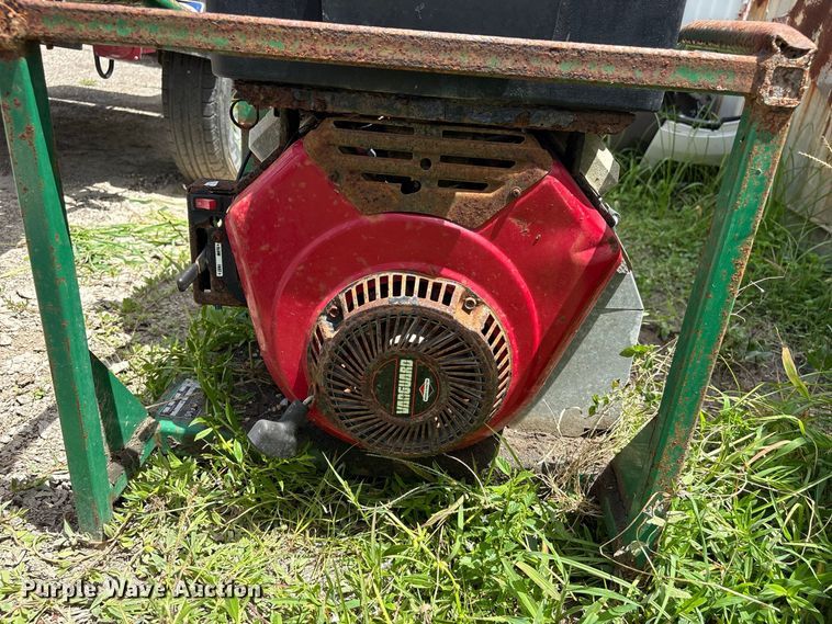 image for item EU0860 Billy Goat HTR 1600 VN debris vacuum