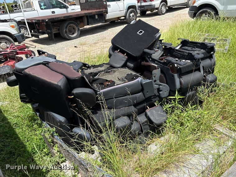 image for item EU0861 (14) pickup truck seats