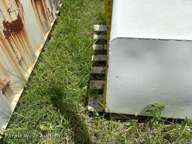 image for item EU0863 Deezee fuel tank