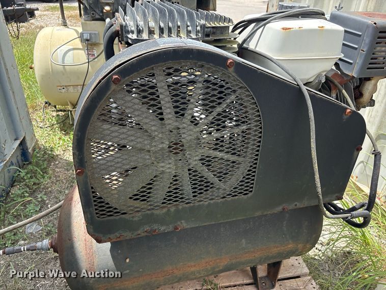 image for item EU0864 North Star air compressor