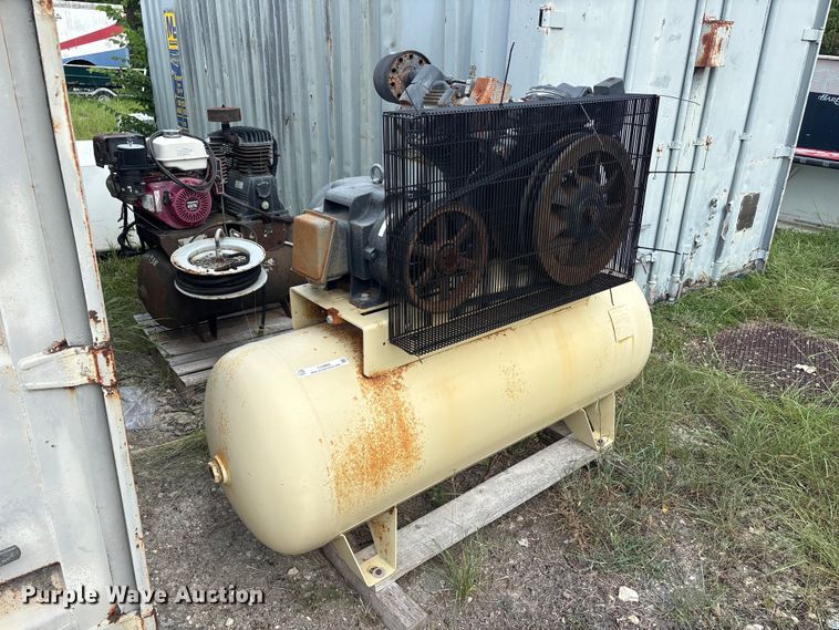 image for item EU0865 Ingersoll Rand 7700 air compressor