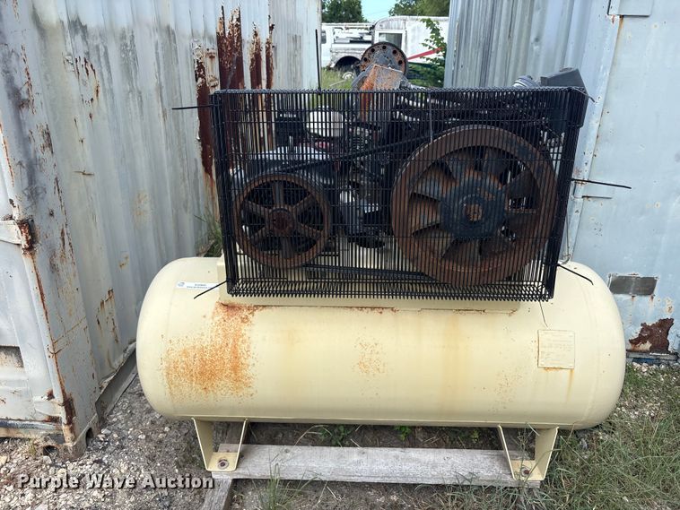 image for item EU0865 Ingersoll Rand 7700 air compressor