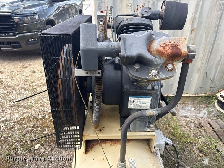 image for item EU0865 Ingersoll Rand 7700 air compressor