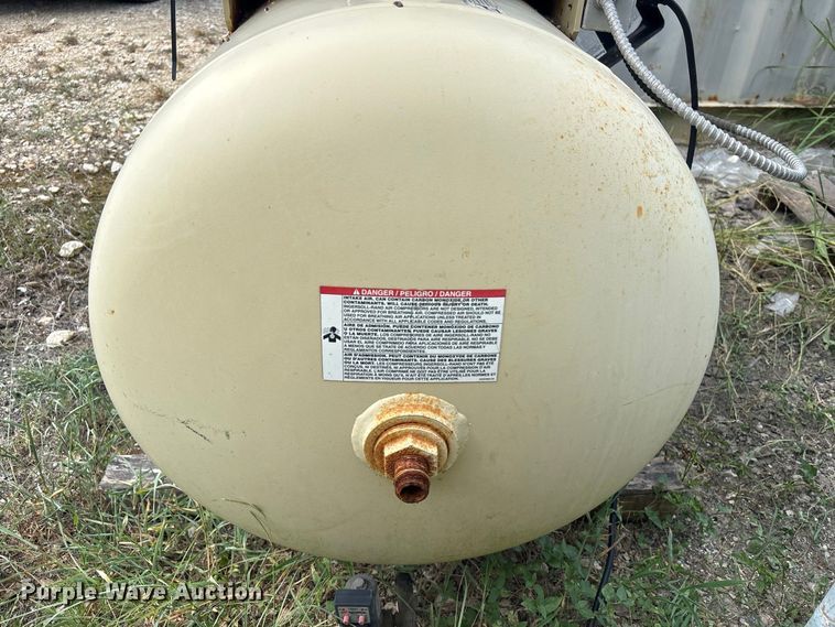 image for item EU0865 Ingersoll Rand 7700 air compressor