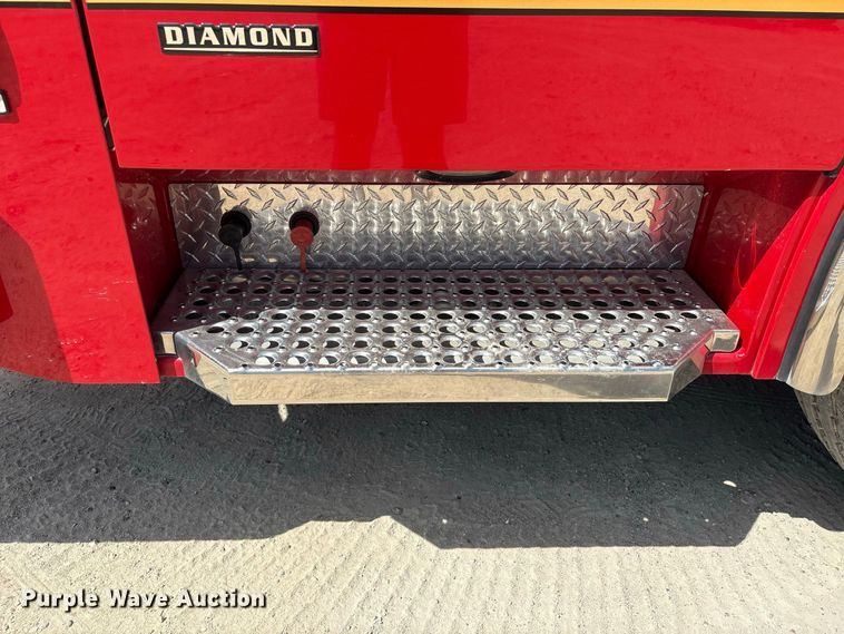 image for item EU0870 2008 Spartan Diamond Series pumper fire truck