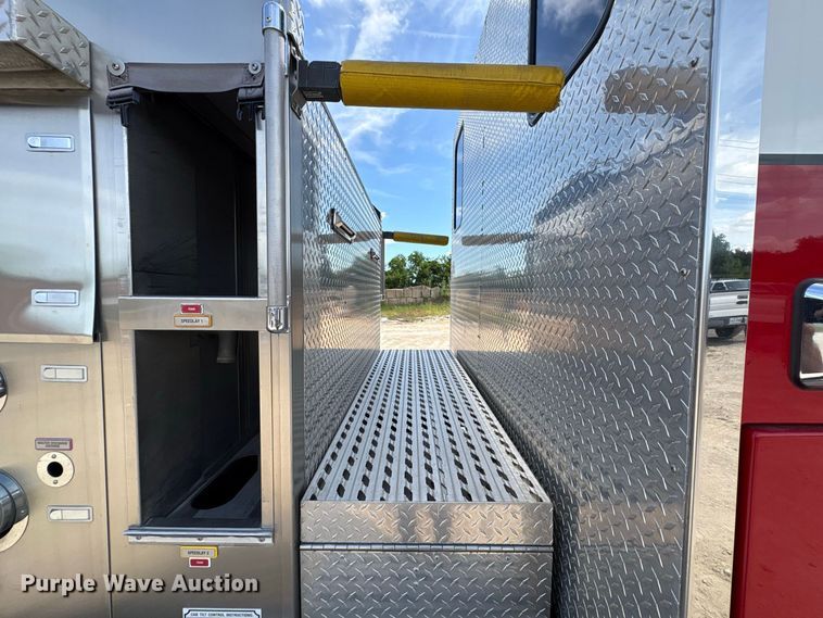 image for item EU0870 2008 Spartan Diamond Series pumper fire truck