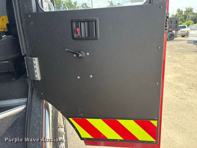 image for item EU0870 2008 Spartan Diamond Series pumper fire truck