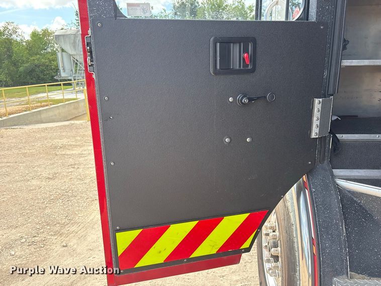 image for item EU0870 2008 Spartan Diamond Series pumper fire truck