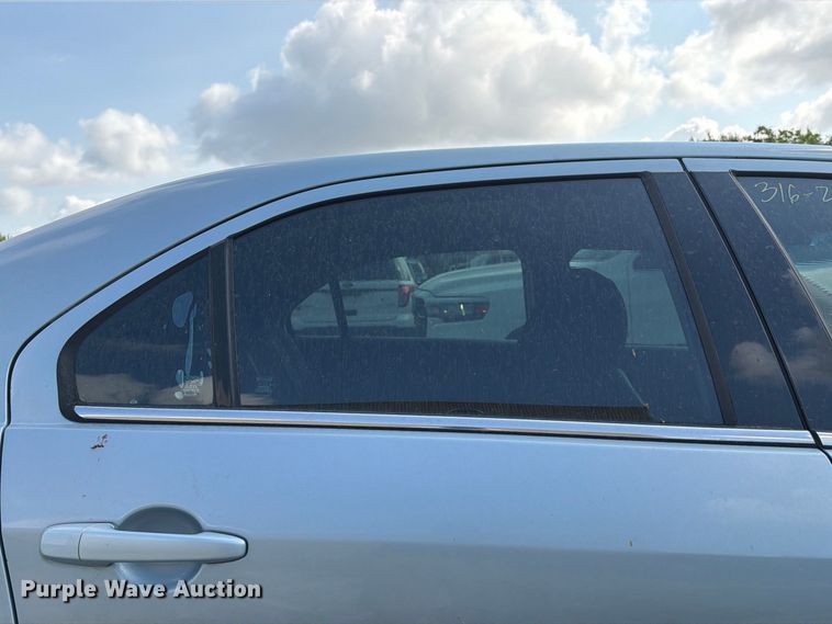 image for item EU0880 2010 Ford Fusion 