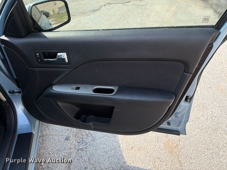 image for item EU0880 2010 Ford Fusion 