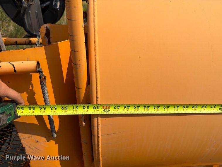 image for item EW2171 2015 Diamond Bilt crack sealer