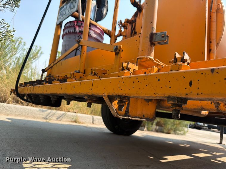 image for item EW2171 2015 Diamond Bilt crack sealer