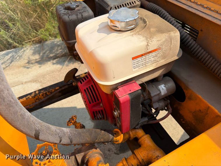 image for item EW2171 2015 Diamond Bilt crack sealer