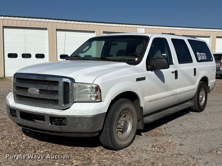 2005 Ford Excursion SUV