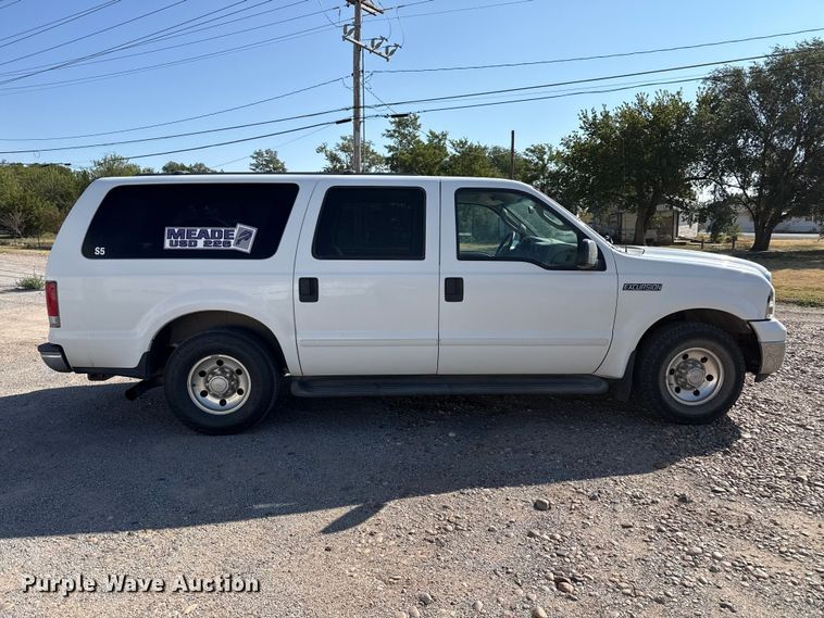 image for item EW4321 2005 Ford Excursion SUV