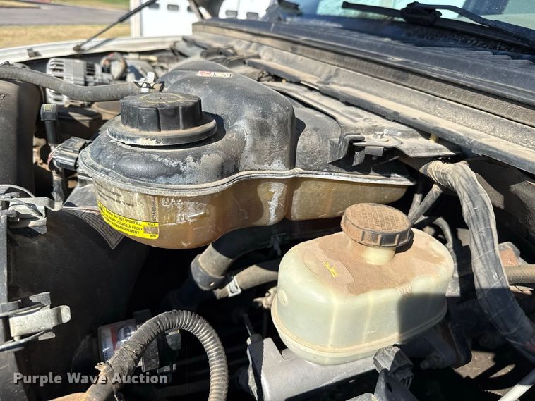 image for item EW4321 2005 Ford Excursion SUV
