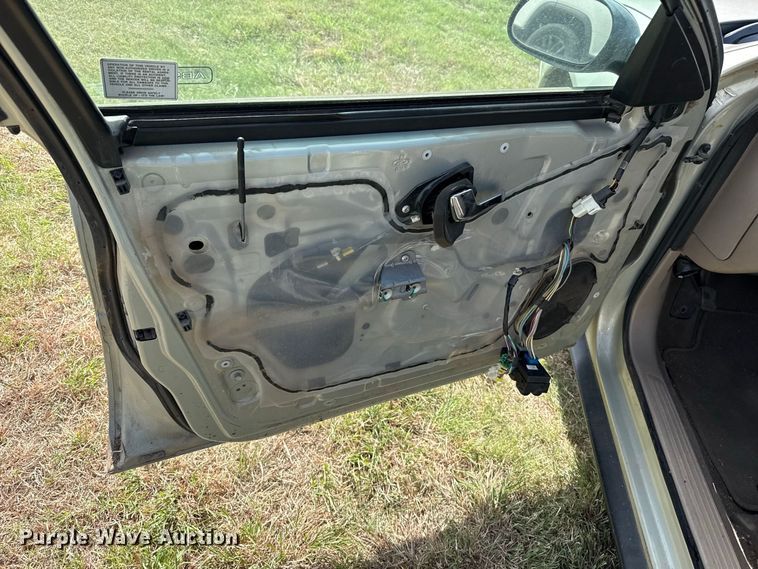 image for item EW4331 2003 Ford Taurus 