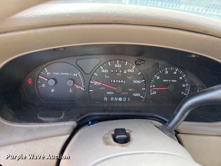 image for item EW4331 2003 Ford Taurus 