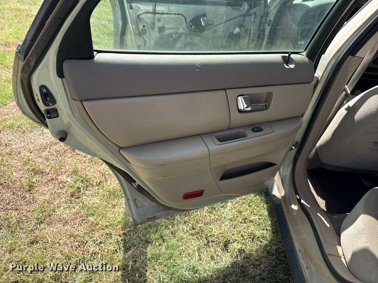image for item EW4331 2003 Ford Taurus 