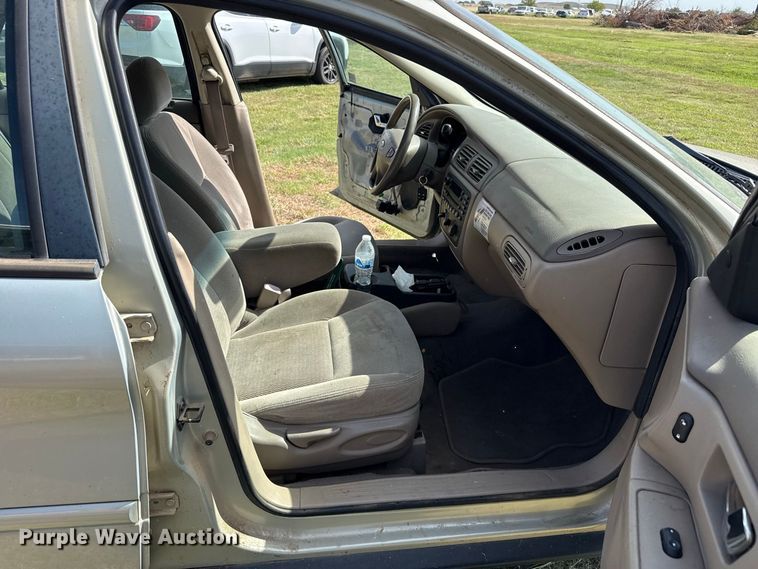 image for item EW4331 2003 Ford Taurus 