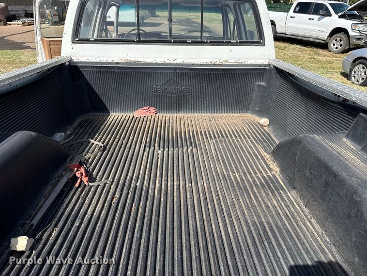 image for item EW4332 1991 Chevrolet Cheyenne 3500 Crew Cab pickup truck