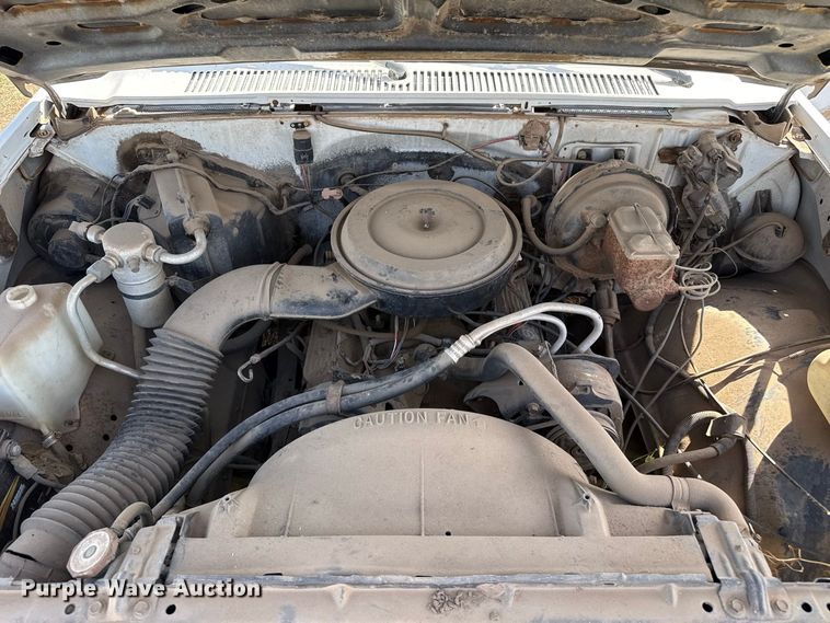 image for item EW4332 1991 Chevrolet Cheyenne 3500 Crew Cab pickup truck