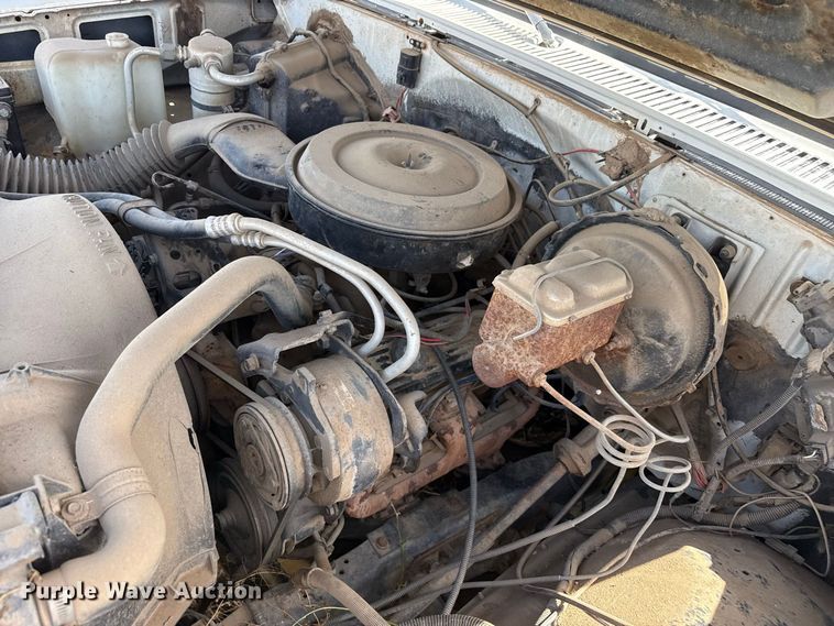 image for item EW4332 1991 Chevrolet Cheyenne 3500 Crew Cab pickup truck