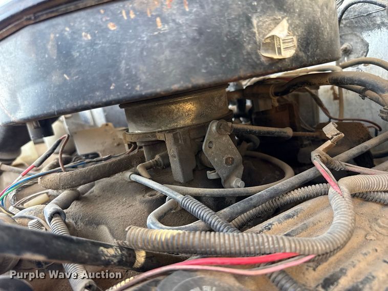 image for item EW4332 1991 Chevrolet Cheyenne 3500 Crew Cab pickup truck
