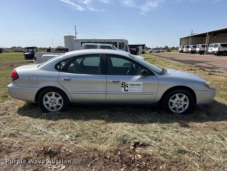 image for item EW4333 2007 Ford Taurus 
