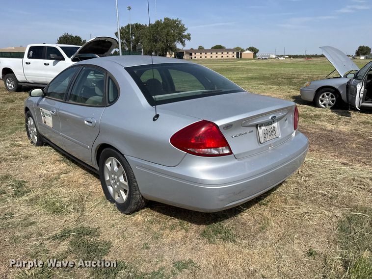 image for item EW4333 2007 Ford Taurus 