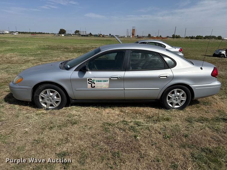 image for item EW4333 2007 Ford Taurus 