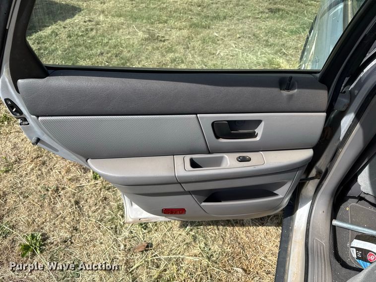 image for item EW4333 2007 Ford Taurus 