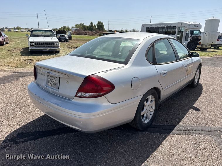 image for item EW4334 2005 Ford Taurus 