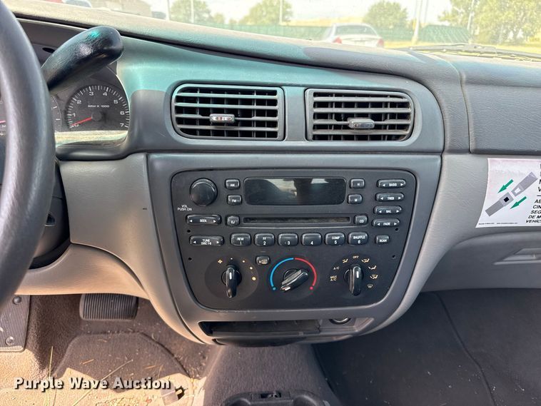 image for item EW4336 2003 Ford Taurus 