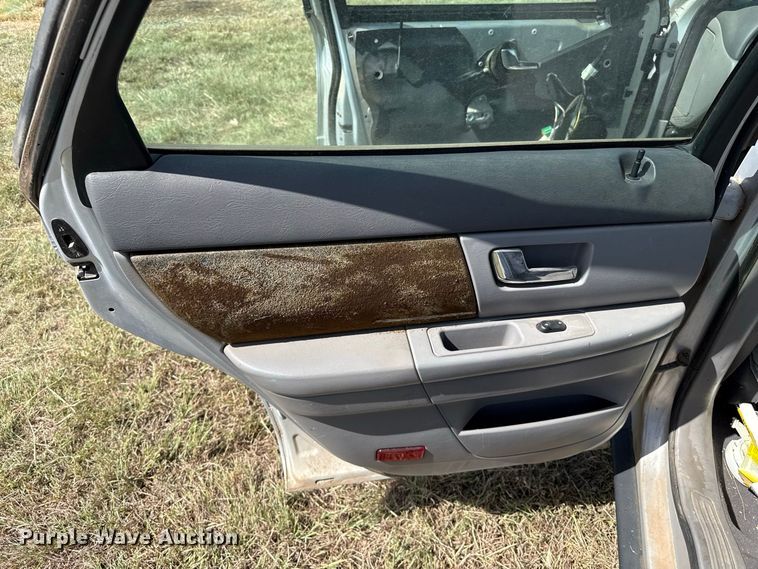 image for item EW4336 2003 Ford Taurus 